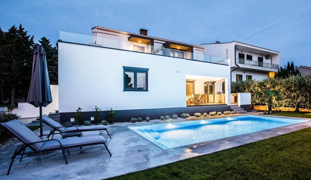 Bonihome Apartments Punat Bagian luar foto