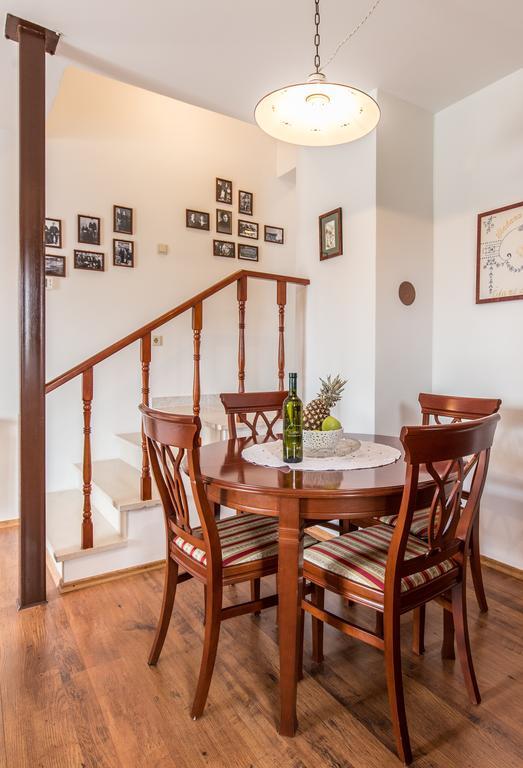 Bonihome Apartments Punat Bagian luar foto