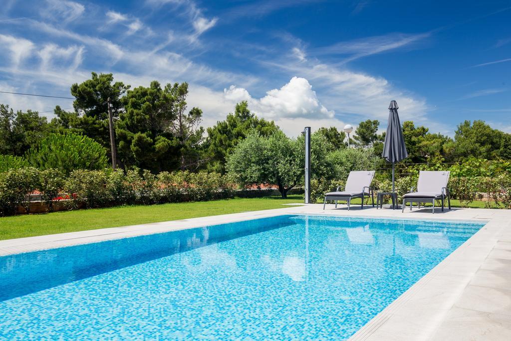 Bonihome Apartments Punat Bagian luar foto